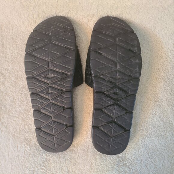 Fila Velcro Sandals - Picture 3 of 11